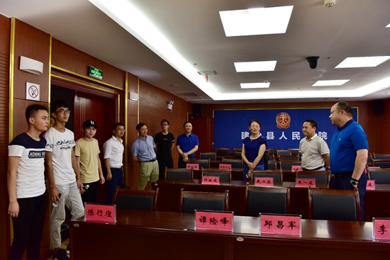 DSC_2475_meitu_2_副本.jpg DSC_2475_meitu_2_副本.jpg