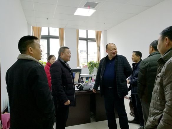 督查.jpg 督查.jpg